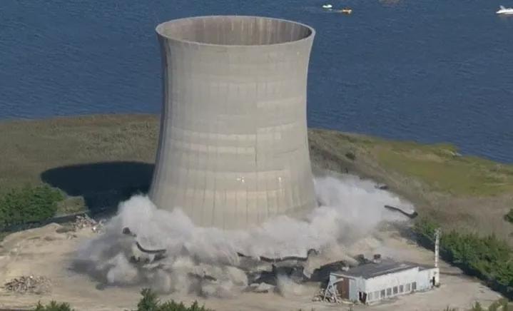 Aerial cooling tower controlled demolition implosion